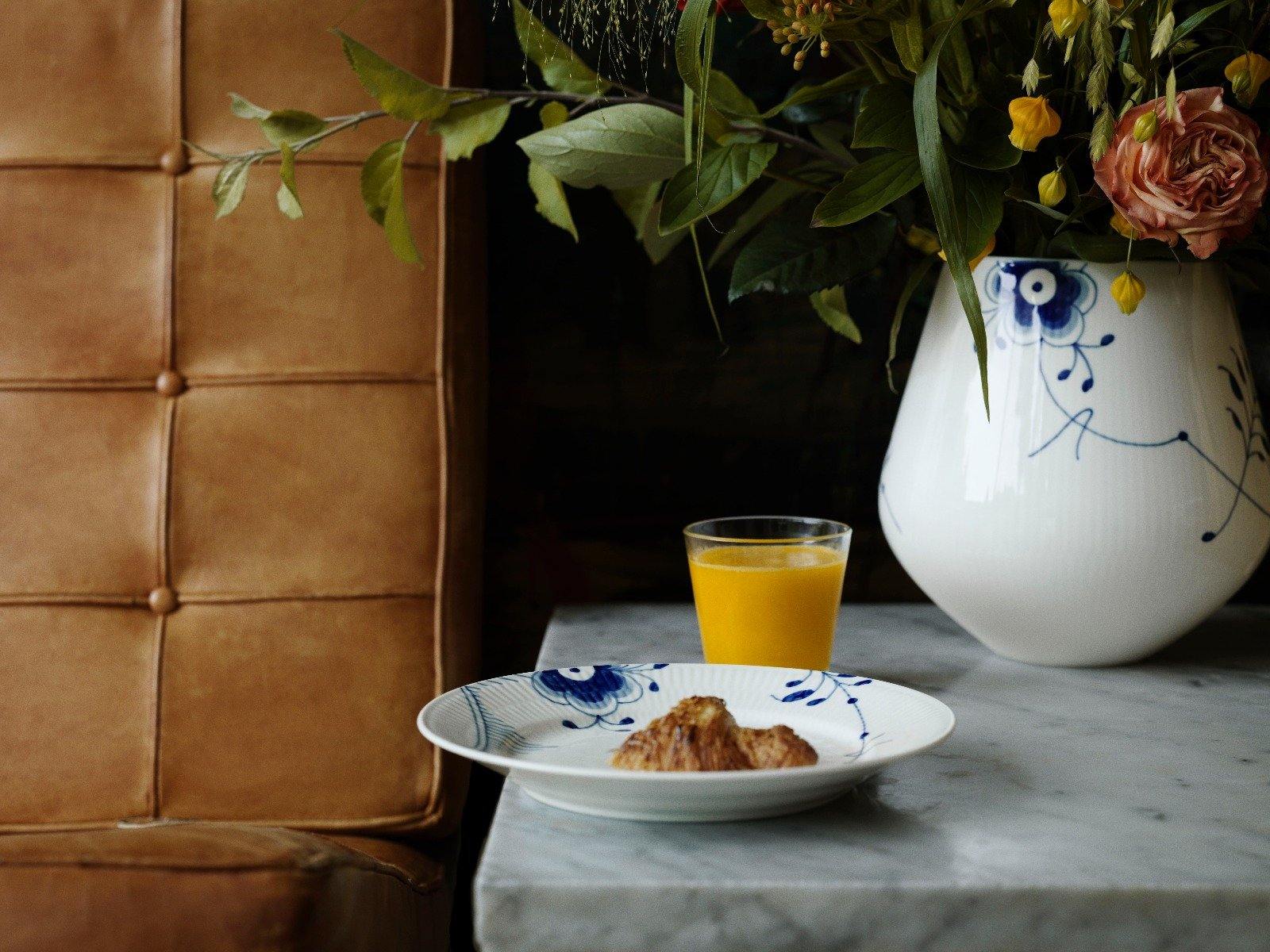 Royal Copenhagen Blå Mega riflet tallerken - 27 cm. - Bahne